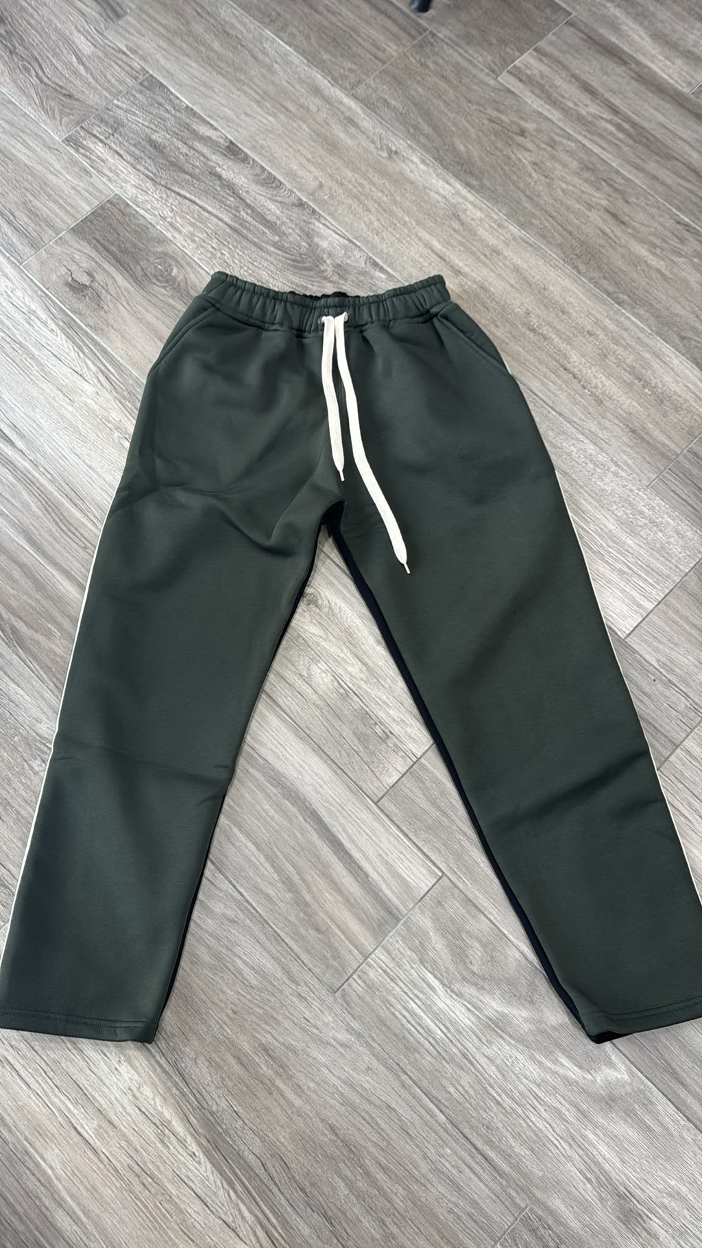 PANTAFELPA CON BANDE LATERALI- VERDE